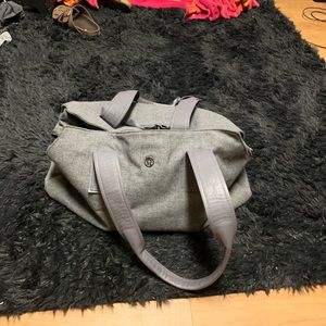 Lululemon gym/travel bag